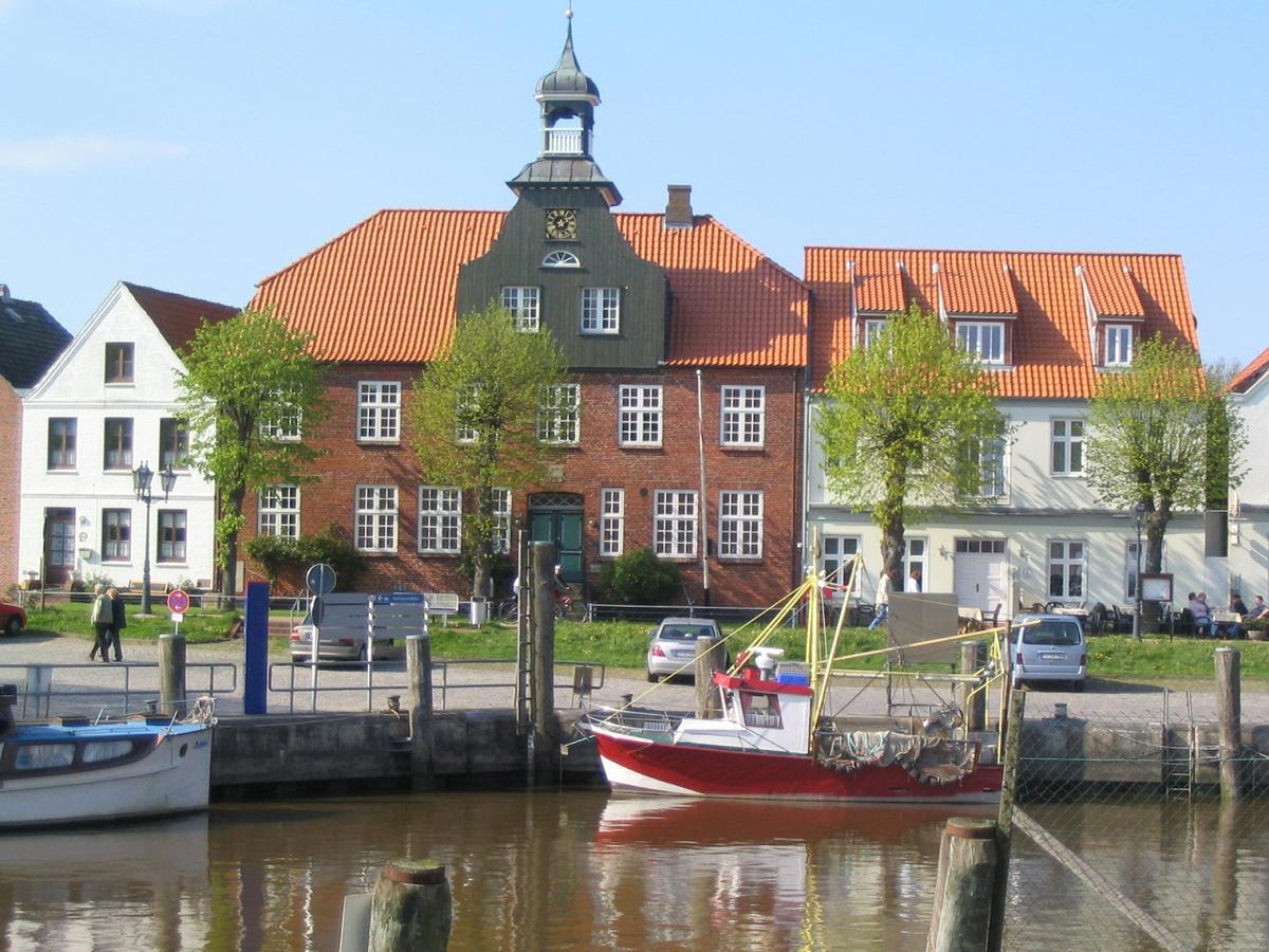 Landhaus Pfahlershof Hotel Karolinenkoog Buitenkant foto